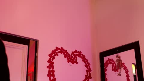 Ginger The Cringer online show from November 4, 2025, 12:15 pm