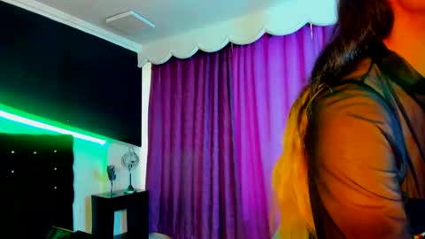 Coral  online show from March 5, 2025, 12:22 pm