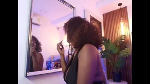 Coral online show from September 14, 2025, 3:44 pm