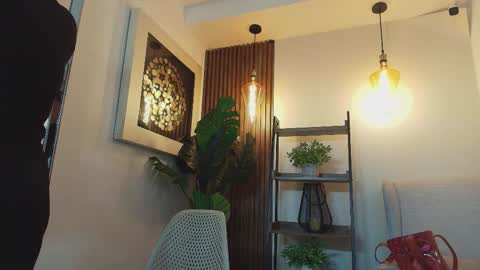 Coral online show from September 27, 2025, 11:15 am