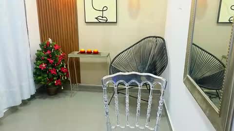 Coral online show from December 4, 2025, 11:08 am