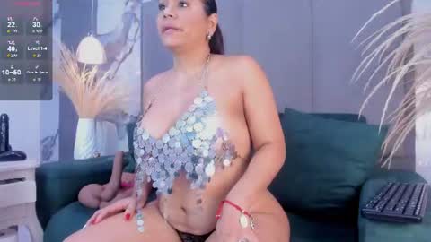 Snapshot of coral_rousee chatting on July 17, 2026, 1:07 pm coral_rousee online show from July 17, 2026, 1:07 pm