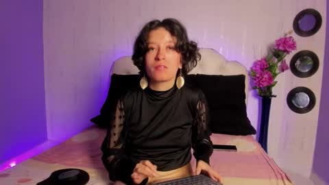 Coral and Ocean online show from December 5, 2025, 1:52 pm