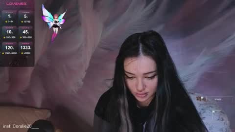 coralie20 online show from November 10, 2025, 7:40 am