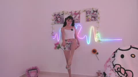 Snapshot of coralinexxx07 chatting on June 25, 2026, 2:32 pm Coraline uwu Bienvenidos al dulce mundo de Coraline Hola amores soy Coraline Una chica tierna juguetona online show from June 25, 2026, 2:32 pm