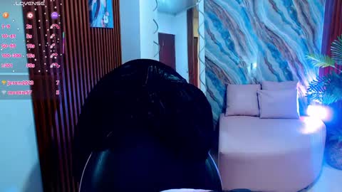 corall_tay1 online show from April 23, 2026, 11:42 am