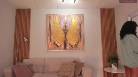 Cori online show from February 4, 2025, 12:33 pm