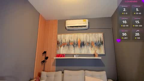 Cori online show from December 3, 2025, 10:13 am