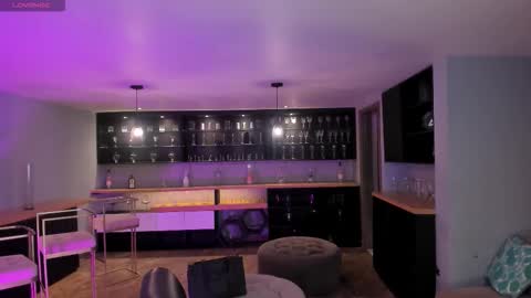 Corinne Russo online show from October 20, 2025, 5:30 am