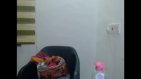 cornxcuntx online show from December 3, 2025, 7:45 pm