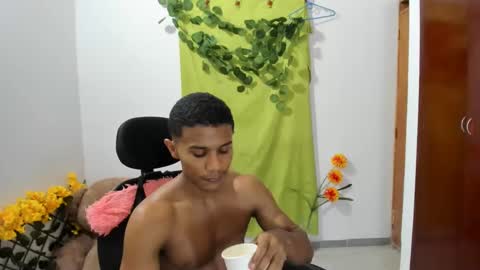 Ethan  online show from December 27, 2024, 3:09 am