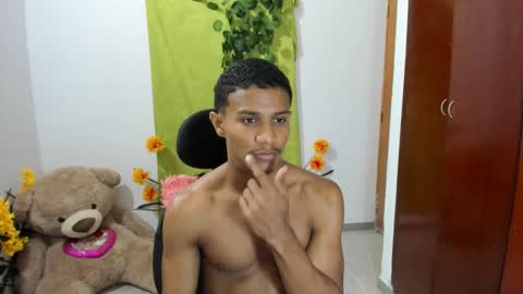 Ethan  online show from January 22, 2025, 11:53 pm