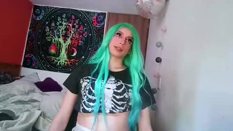 cosmic_crystal online show from February 18, 2025, 7:52 pm