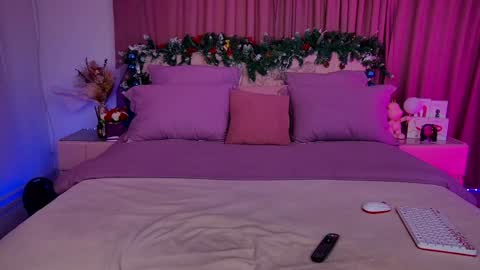 Sia online show from December 17, 2024, 6:24 am