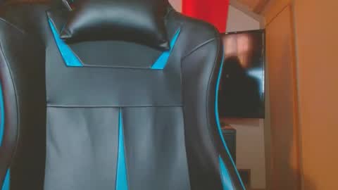 cosmicjones88 online show from January 20, 2025, 5:16 pm