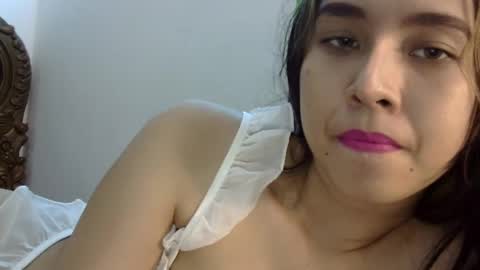 Snapshot of cottoncandygirl9898 chatting on February 23, 2025, 9:33 am Liz Gwyneth Charlota online show from February 23, 2025, 9:33 am