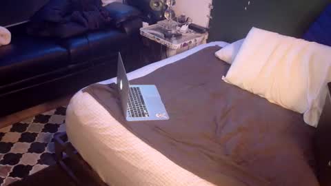 Corey online show from December 5, 2025, 6:59 pm