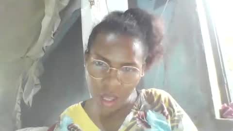 couleur_vanille online show from January 15, 2026, 2:43 pm