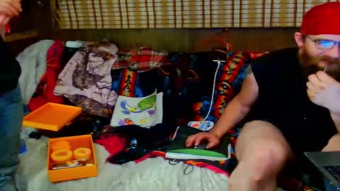 Alaskawildcouple online show from September 26, 2025, 1:15 pm