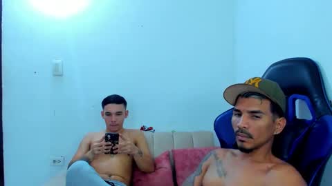 aron y stivens online show from September 11, 2025, 2:44 am