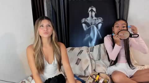 Snapshot of couple_funnyy chatting on May 29, 2026, 10:52 pm couple_funnyy online show from May 29, 2026, 10:52 pm