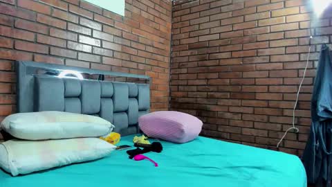 Andrea and Scott online show from September 24, 2025, 9:23 am