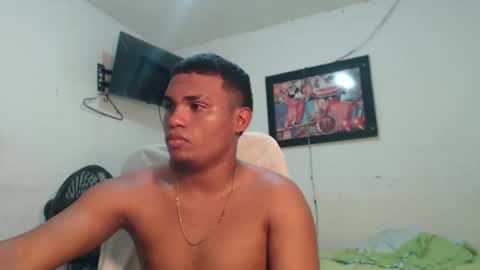 couple_hot0240129 online show from November 21, 2025, 3:11 pm