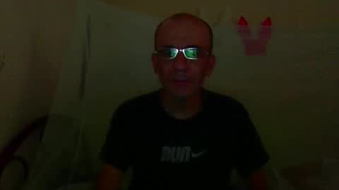 couple_hot86 online show from November 6, 2025, 12:17 pm