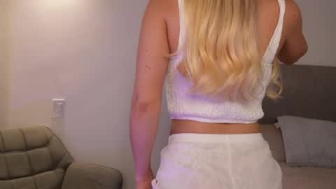 Kay online show from June 4, 2026, 11:27 am