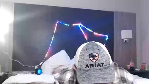 Ieathairytacos online show from January 11, 2026, 9:53 pm