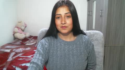 couplecaliente10 online show from December 16, 2025, 1:21 am