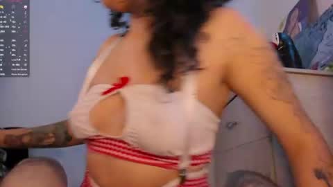 Snapshot of couplevibes_ chatting on July 5, 2026, 4:19 am Emily Andy online show from July 5, 2026, 4:19 am