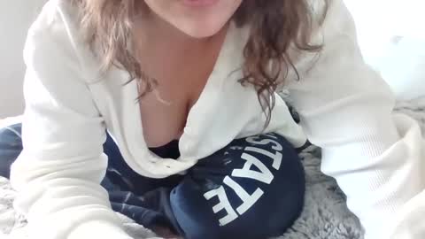 courtxoxo_o online show from February 18, 2025, 4:48 pm