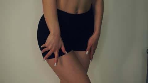 Yui online show from January 30, 2025, 1:10 pm