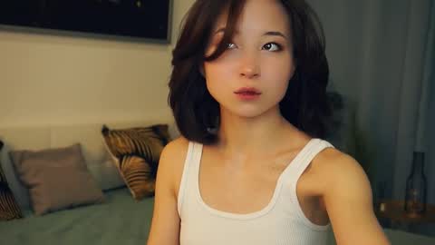 Yui online show from February 17, 2025, 7:15 am