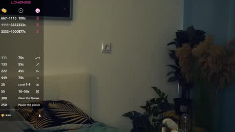 Yui online show from February 22, 2025, 11:13 am