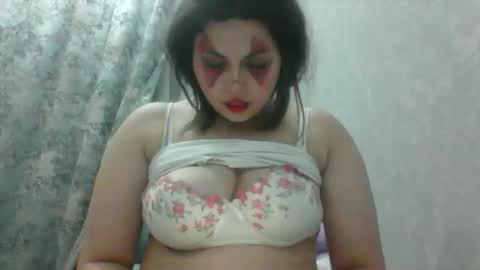 cow_on_cam online show from October 21, 2025, 5:13 pm