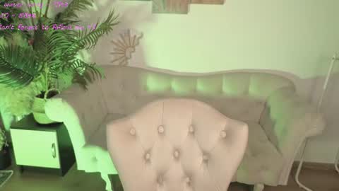 Snapshot of coy_emo_princess chatting on July 4, 2026, 10:32 am coy_emo_princess online show from July 4, 2026, 10:32 am