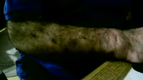 Snapshot of coyote017 chatting on February 9, 2025, 9:06 pm coyote017 online show from February 9, 2025, 9:06 pm