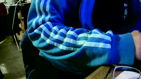 Snapshot of coyote017 chatting on February 13, 2025, 8:17 am coyote017 online show from February 13, 2025, 8:17 am