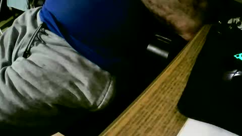 Snapshot of coyote017 chatting on February 28, 2025, 7:25 pm coyote017 online show from February 28, 2025, 7:25 pm