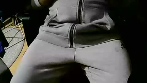 Snapshot of coyote017 chatting on October 5, 2025, 4:16 pm coyote017 online show from October 5, 2025, 4:16 pm