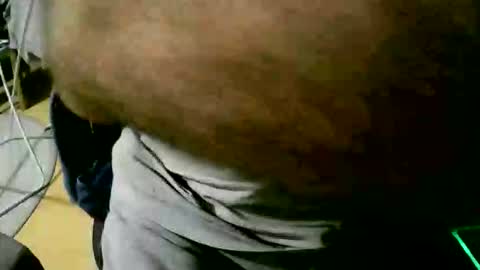 Snapshot of coyote017 chatting on October 18, 2025, 6:05 am coyote017 online show from October 18, 2025, 6:05 am