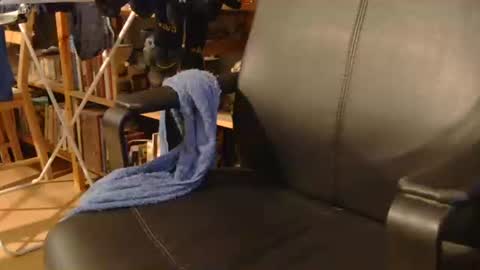 coyote017 online show from April 9, 2026, 2:44 pm