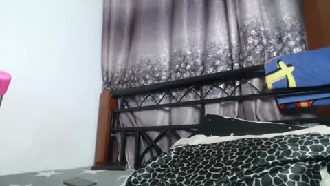 Snapshot of cozy_dion chatting on September 17, 2025, 10:11 pm Erykah online show from September 17, 2025, 10:11 pm