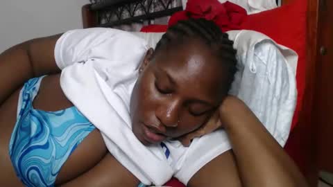 Snapshot of cozy_dion chatting on October 4, 2025, 11:03 pm Erykah online show from October 4, 2025, 11:03 pm