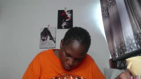 Snapshot of cozy_dion chatting on October 31, 2025, 10:49 am Erykah online show from October 31, 2025, 10:49 am