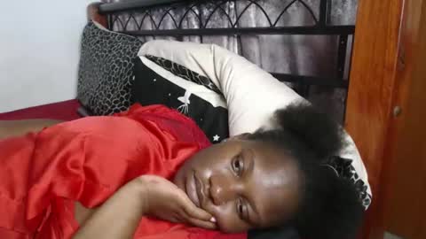 Snapshot of cozy_dion chatting on November 5, 2025, 2:50 pm Erykah online show from November 5, 2025, 2:50 pm