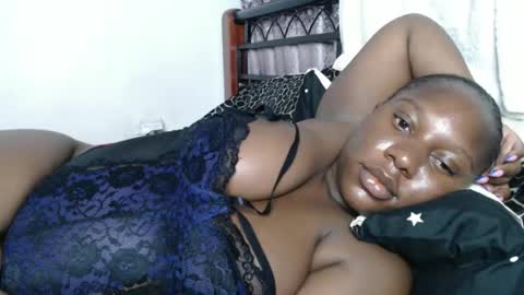 Snapshot of cozy_dion chatting on November 6, 2025, 10:10 pm Erykah online show from November 6, 2025, 10:10 pm