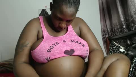 Snapshot of cozy_dion chatting on January 6, 2026, 4:11 pm Erykah online show from January 6, 2026, 4:11 pm